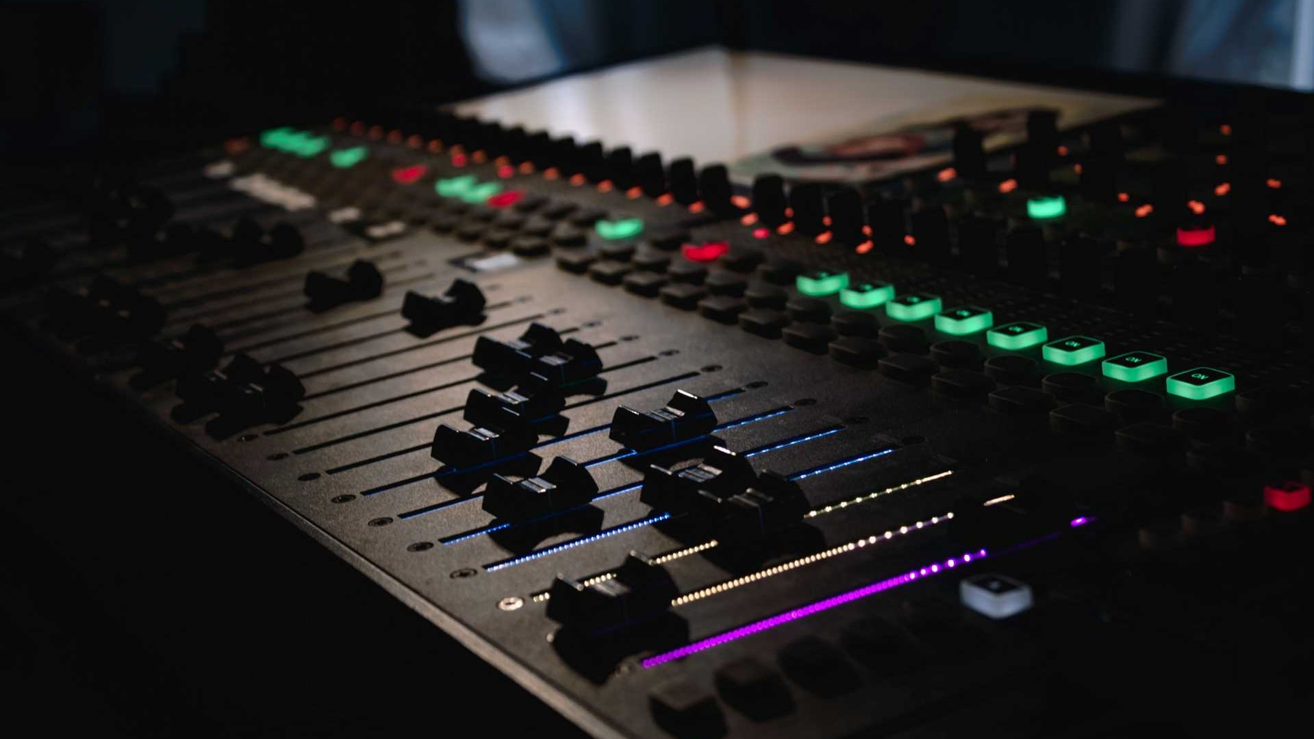 studio mixer